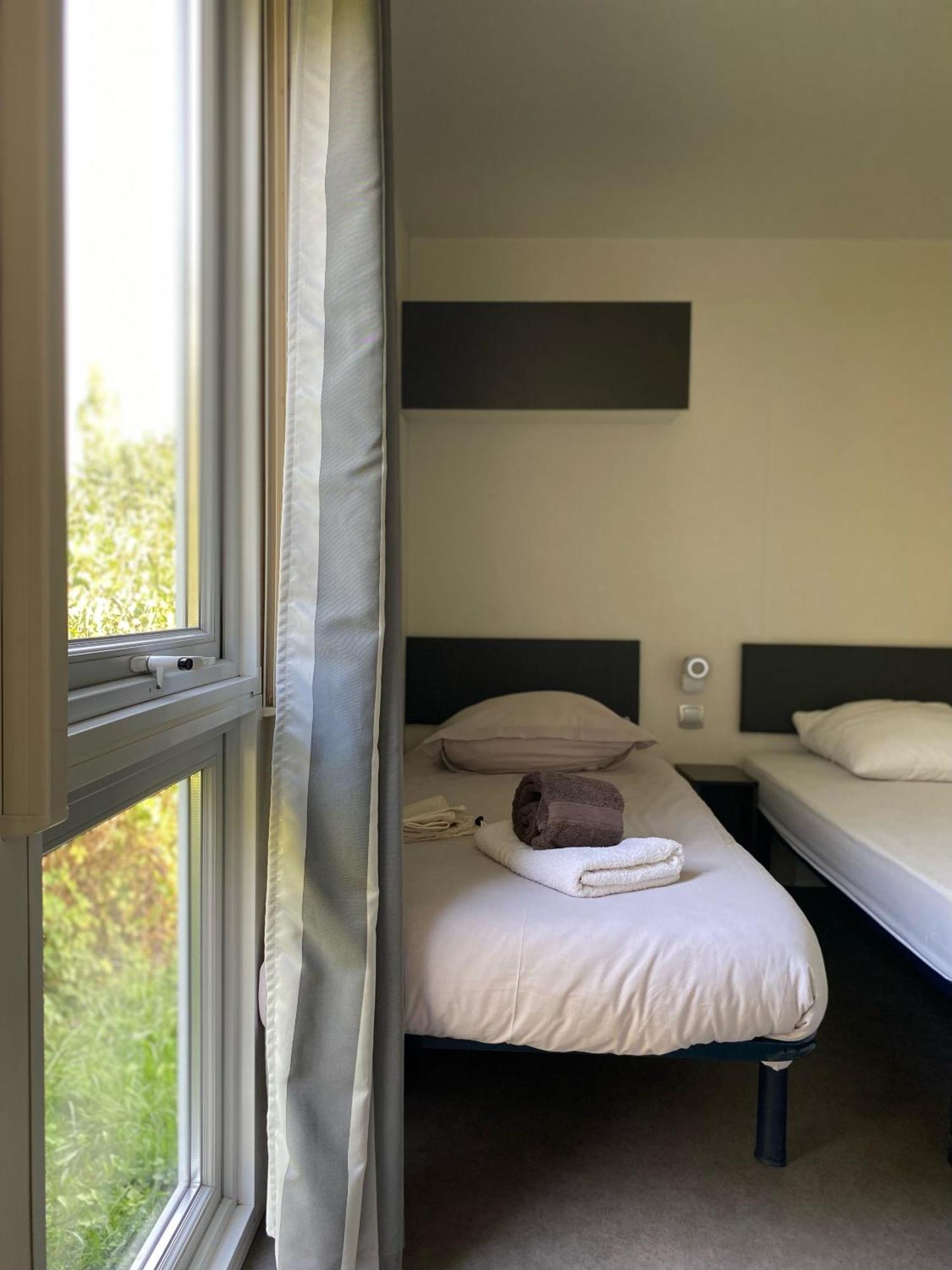 Les Lodges Saint-Léger-sur-Dheune Exteriör bild