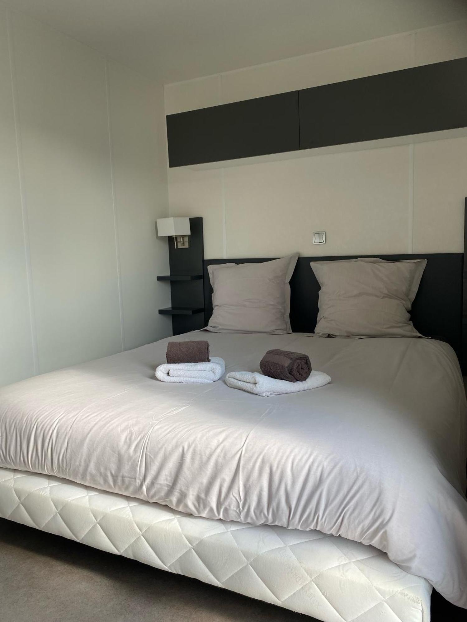 Les Lodges Saint-Léger-sur-Dheune Exteriör bild